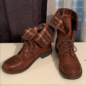 Arizona Brown Combat Boots!